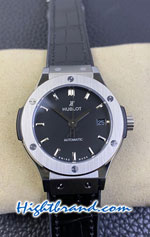 Hublot Classic Fusion Black Dial 42MM Swiss TW Replica Watch 02
